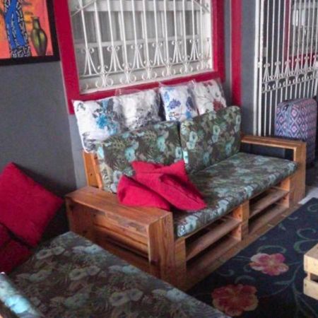 "Le Chat Qui Peche" Hostel A 150 Metros Da Praia De Pajucara Maceió Екстериор снимка
